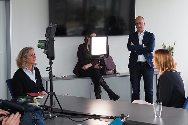 HR Serie "Pharmastandort Hessen": Interview Astrid Merz