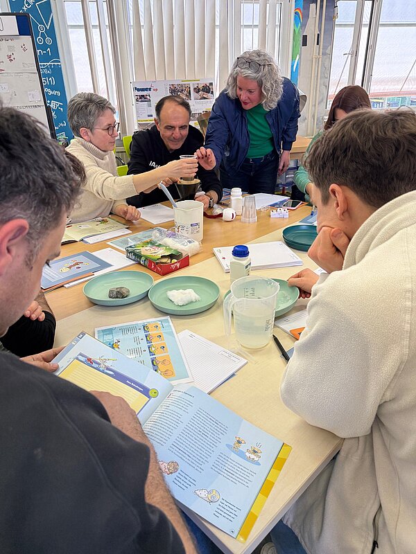 Gruppe bei einer Experiment-Sitzung