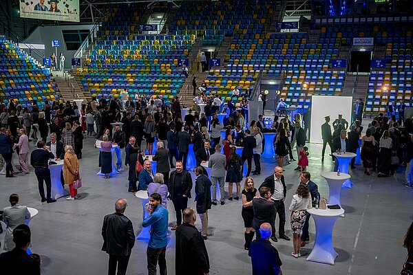 Blick in die Halle beim Get Together