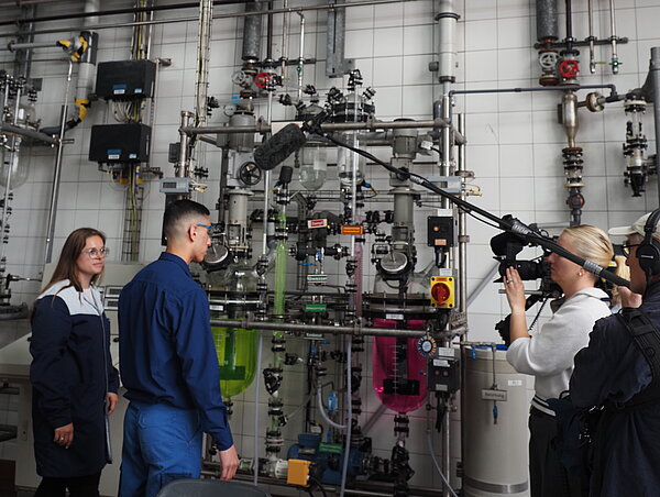 HR Serie "Pharmastandort Hessen": Ausbildung Produktionstechnik