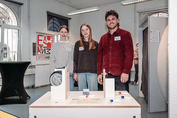 Heinrich-von-Kleist-Schule in Eschborn (Windkraft) Heinrich-von-Kleist-Schule in Eschborn (Windkraft)