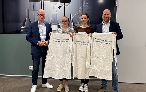 Provadis: Berufsorientierung und MINT Berufsorientierung und MINT im Blick